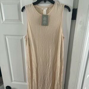 H&M Sleeveless Beige Midi Dress